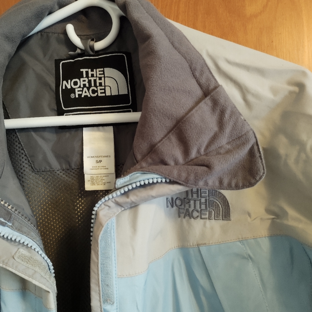 North Face Women's S jacket (blue and gray) - Picture 3 of 16